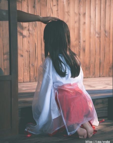 安娜女秘书