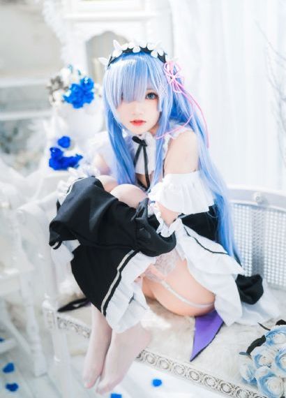 美脚の诱脚舐在线播放