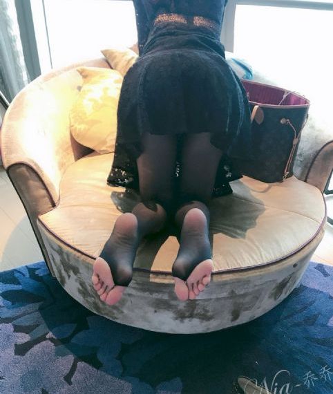 动漫裙子里面的野怪