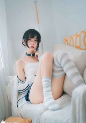秋月爱莉动漫