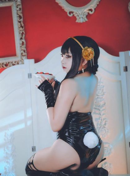 年轻的秘书4在线观看