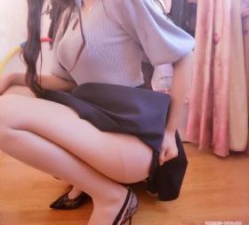 午夜免费看视频