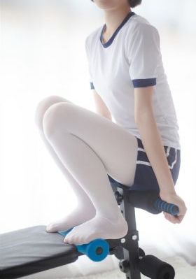 美女露出让男生揉的小说