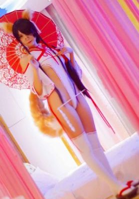 把电击乳夹乖乖戴上被迫调教
